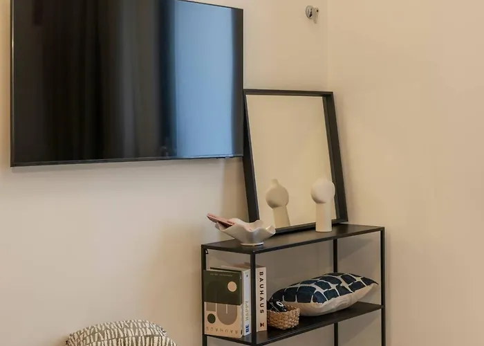 Apartment 02 - Les Artes